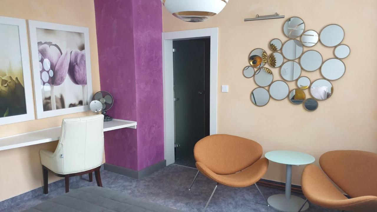 Kvetinovy Apartman A3B V Chomutove Exteriör bild